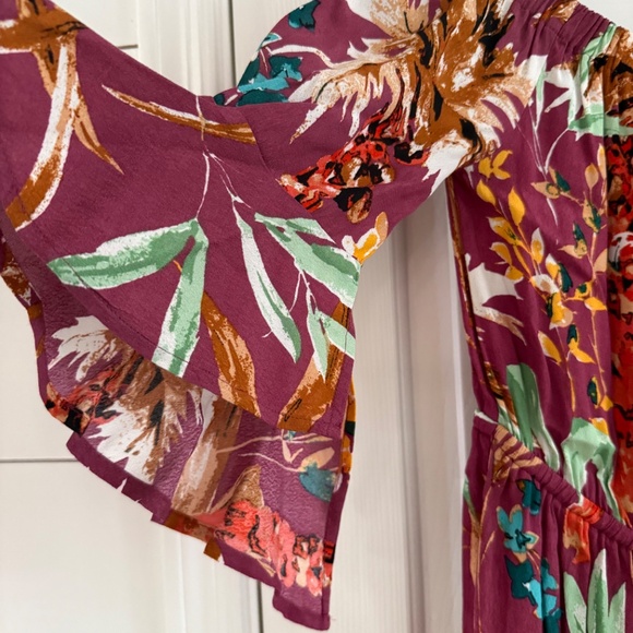 Off the Shoulder Floral Romper - Picture 2 of 5